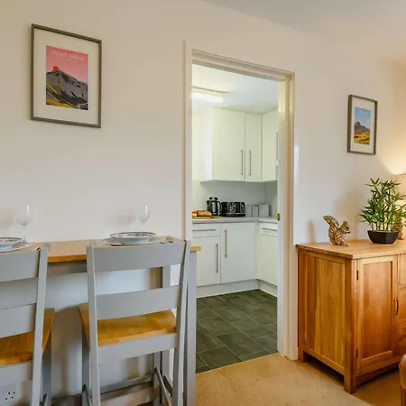 2 Bed In 86001 *