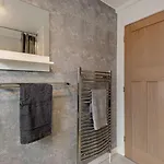 2 Bed In Oc-86001