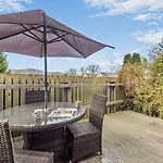 2 Bed In Oc-86001 Hébergement de vacances